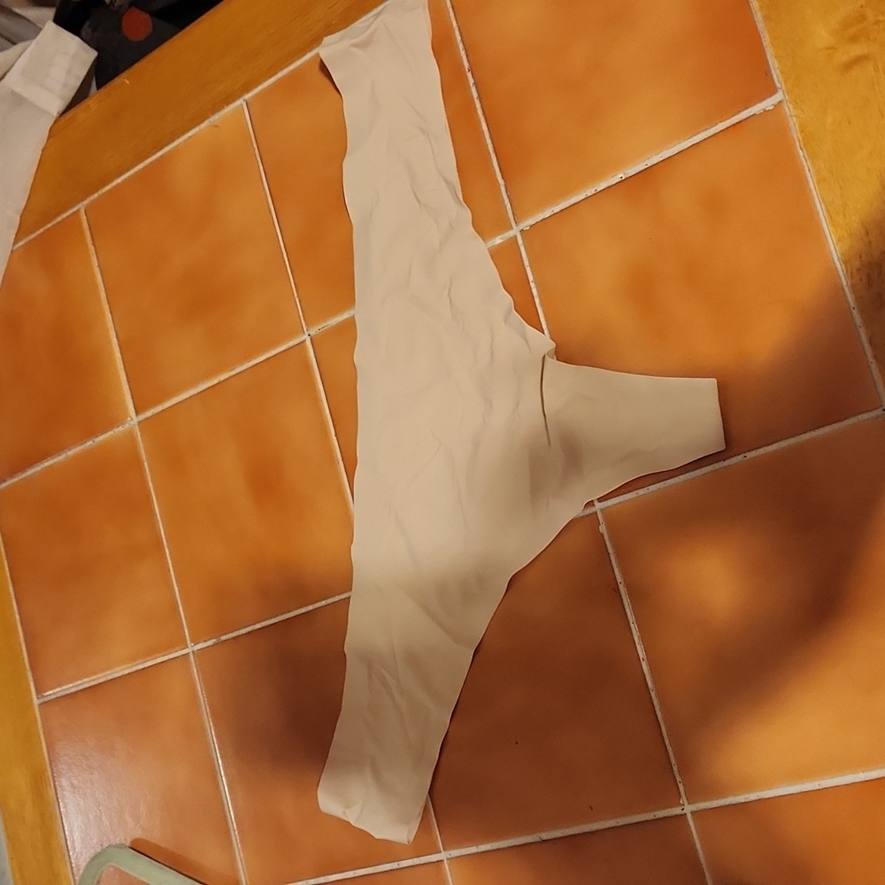 BUBBLELIME BEIGE THONG SIZE XXL